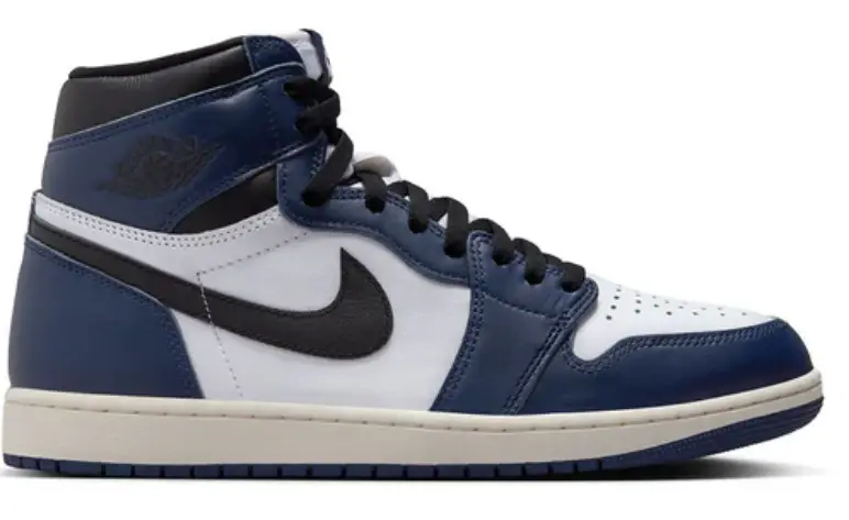 Air Jordan 1 Retro High OG Midnight Navy Men's Shoes $152.99 USD $179.99 USD You save: 15% ($27.00 USD )