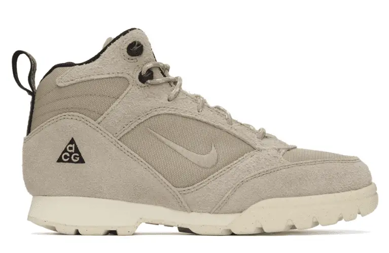 Nike Khaki ACG Torre Mid Waterproof Sneakers $112 USD $170 USD 34% OFF