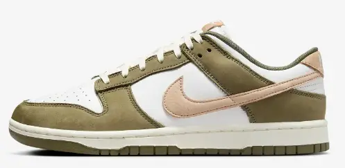 Nike Dunk Low Retro Premium Men's Shoes $99.97 $125 20% off