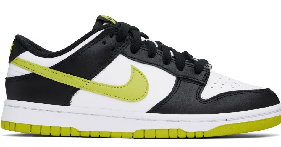 Nike Green & Black Dunk Low Retro $86 USD $115 USD 25% OFF