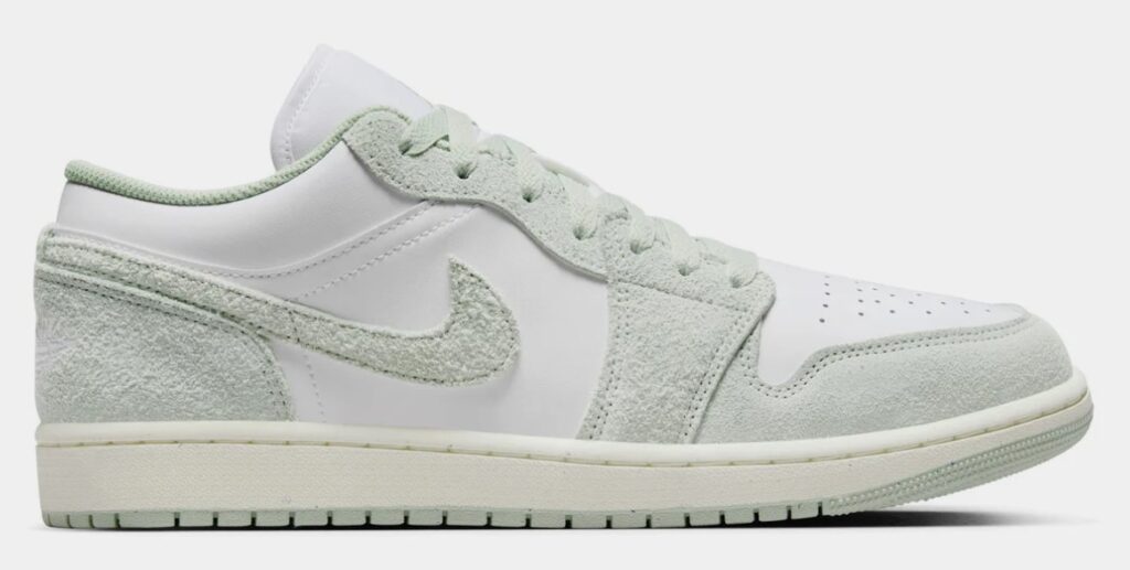 Air Jordan 1 Low SE White/Seafoam/Sail