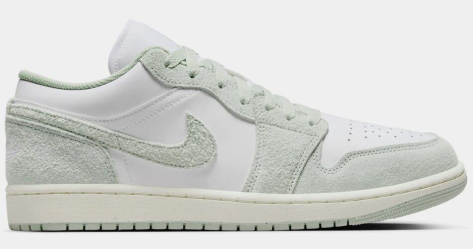 Air Jordan 1 Low SE $125.00 $59.98