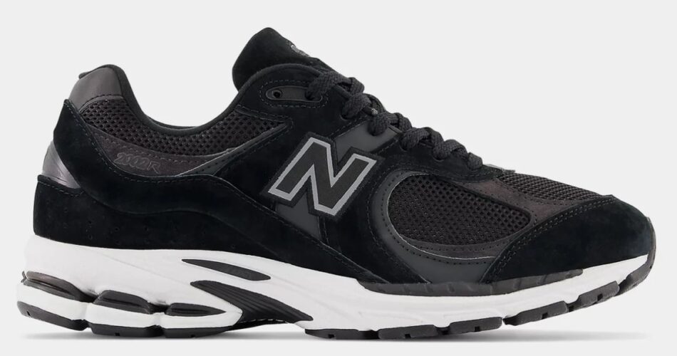 New Balance 2002R Black Gunmetal Mens Lifestyle Shoes $145.00 $89.98