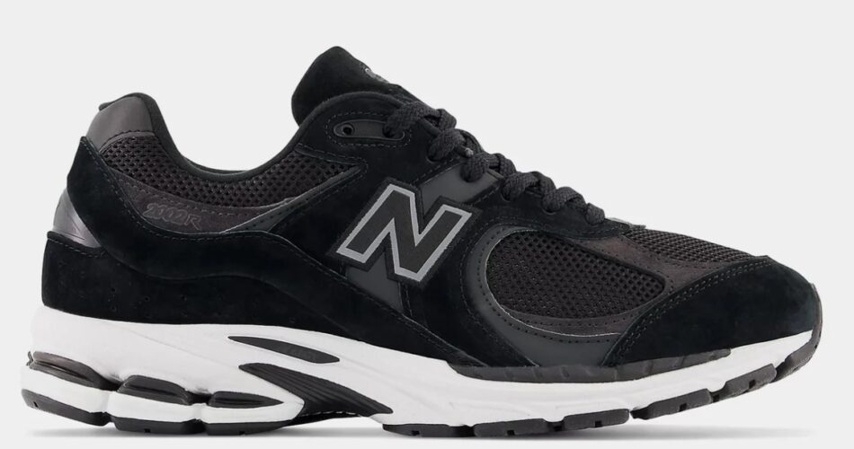 New Balance 2002R Black Gunmetal Mens Lifestyle Shoes $145.00 $89.98