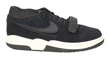 NIKE SNEAKERS NOW $ 76 Reference price $ 134 (-43%)