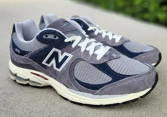 NEW BALANCE 2002R CLASSICS BLUE BEIGE Regular price$160.00 Sale price$96.00