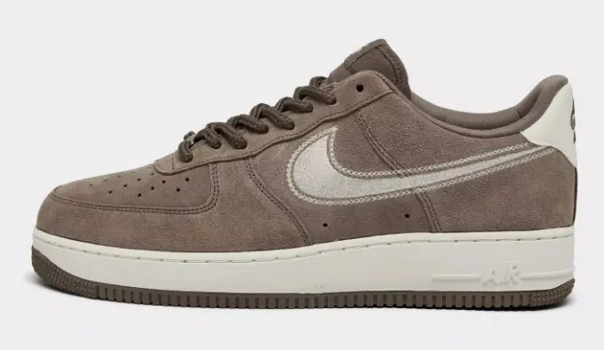Men's Nike Air Force 1 '07 LV8 SE Casual Shoes $60.00 $120.00