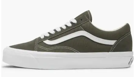 Old Skool Low Top Sneaker (Men) Vans Men $47.50 – $58.50Current Price $47.50 to $58.50 (Up to 50% off)Up to 50% off. $90.00 – $95.00Previous Price $90.00 to $95.00