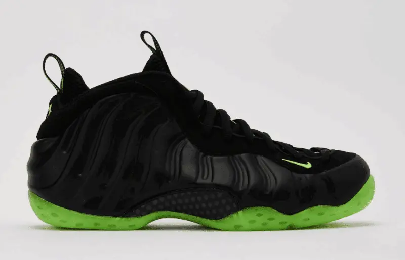Nike Air Foamposite One Black Volt