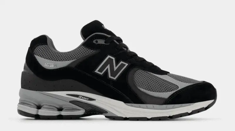 New Balance 2002R Black/Grey