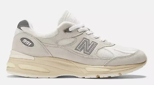 Made in UK 991v2 SAVE $60.00 | 24% off Price reduced to$189.99 from$249.99