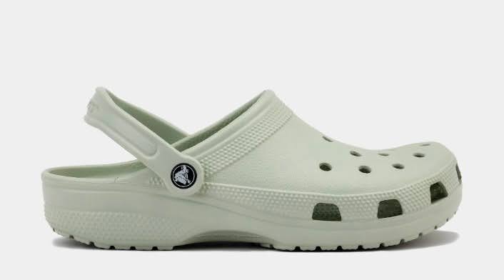 Crocs Classic Clog Green Mens Lifestyle Sandals No Reviews $50.00 $ 19.98