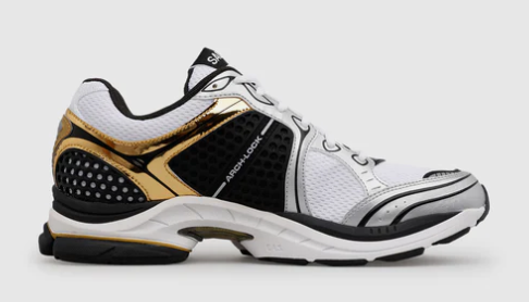 SAUCONY logo Progrid Triumph 4 QUALIFIES FOR FREE SHIPPING Regular price$170 Sale price$136 Save 20%