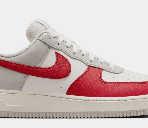 Nike Air Force 1 '07 LV8 Red Toe Mens Basketball Shoes $125.00 $ 59.98