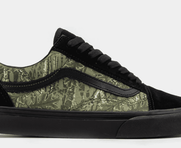 Vans Old Skool Camo Mens Skate Shoes $75.00 $ 49.98