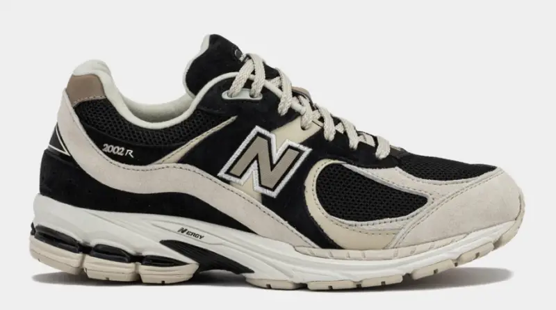 New Balance 2002R Black/Beige/Tan