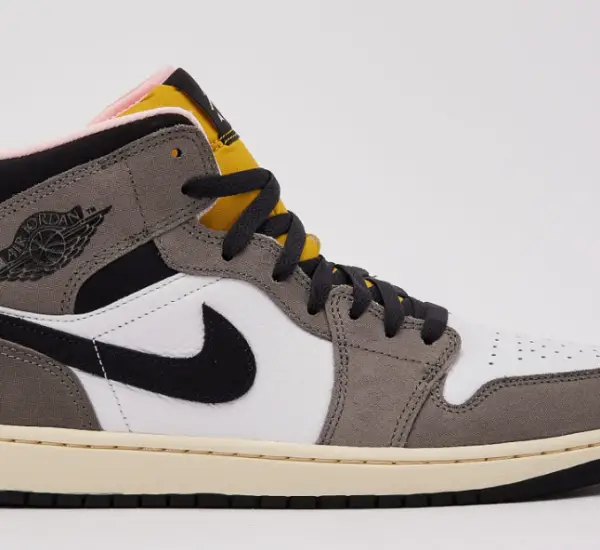 Air Jordan 1 Mid SE Regular price $140.00 Sale price $59.98 57% Off