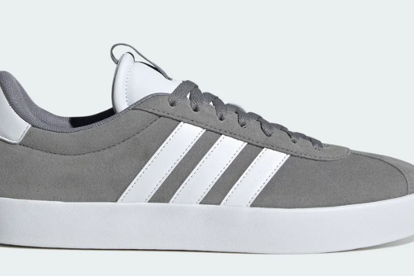 Addas vl court 3.0 $42.00 Regular price $70.00 Sale price 40% off