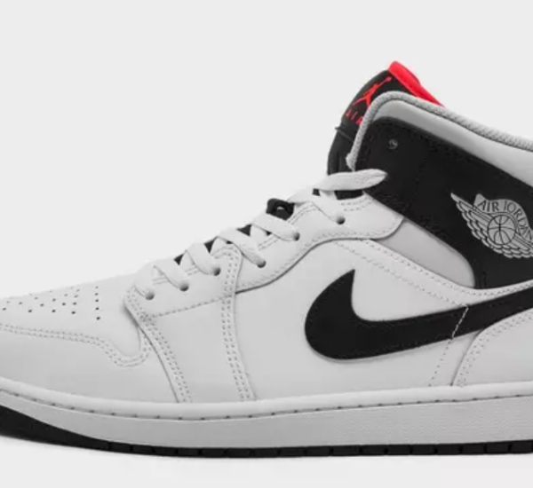 Air Jordan Retro 1 Mid Casual Shoes $75.00 $130.00