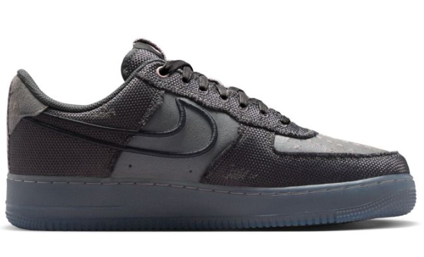 NIKE AIR FORCE 1 '07 $80.99 $124.99