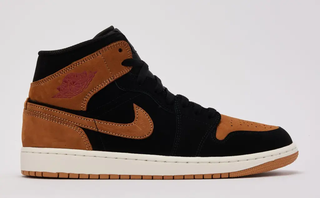 Air Jordan 1 Mid SE Black
