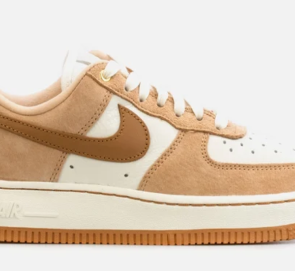 NIKE AIR FORCE 1 LXX VACHETTA TAN WOMENS BASKETBALL SHOE $140 $89.98