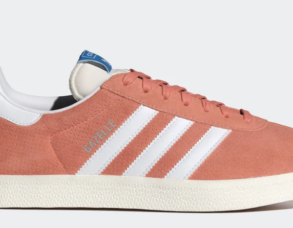 Men's adidas Originals Gazelle Shoes Wonder Clay is $30 at Chicago City Sports, down from $100 (70% off). Prime sizes remain at the time of scan.