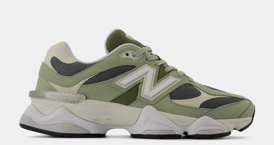 9060 Mens Lifestyle Shoes (Green/White) is $89.97 at Shoe Palace, down from $150 (40% off). Full size run at the time of scan.