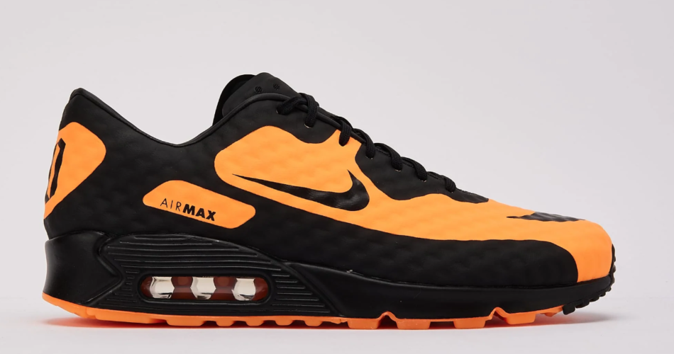 Nike Air Max 90 'Hypervenom' is $89.98 at DTLR, down from $150 (40% off). Full size run at the time of scan.