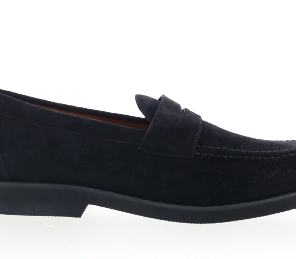 Sebago Ryan Suede PO 771176W-908 Mens Black Loafers & Slip Ons Penny Shoes is $60.99 at Ruze Shoes, down from $260 (77% off). Full size run at the time…
